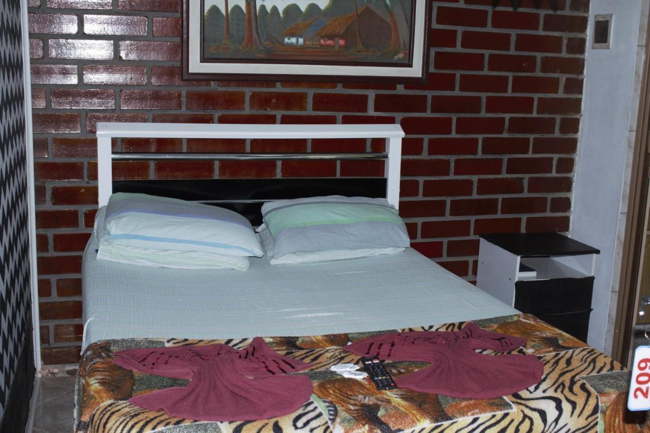 Hostel Rio Das Ostras Rio das Ostras Zewnętrze zdjęcie